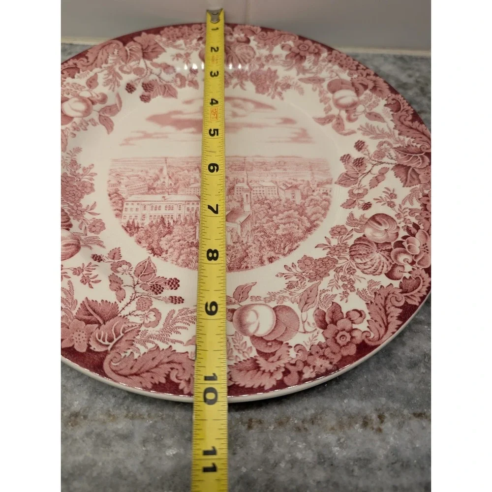 Vintage Wedgwood Harvard University 1958 The Yard Plate Facing‎ North West